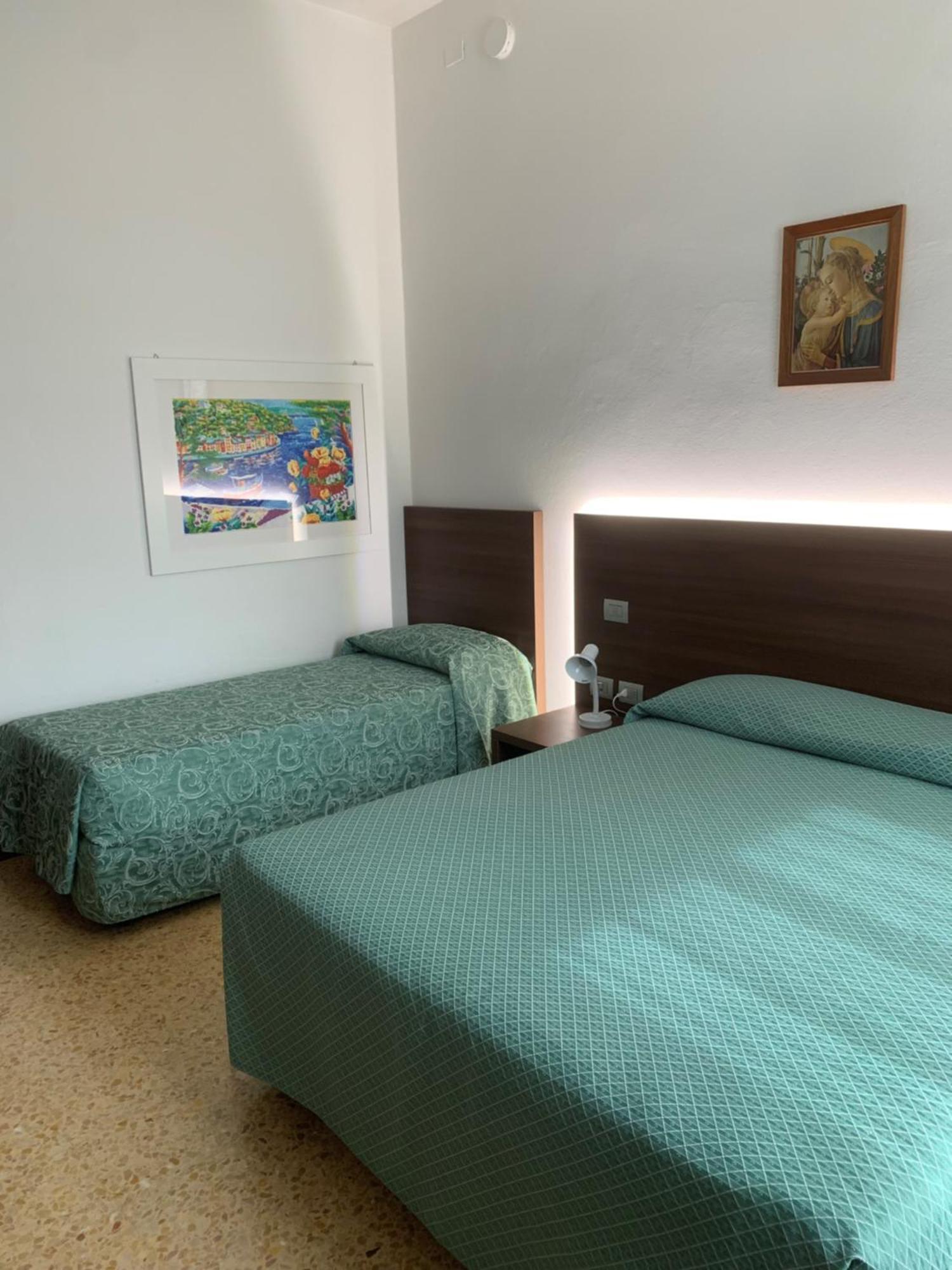 Locanda Al Santuario Peschiera del Garda Exterior foto
